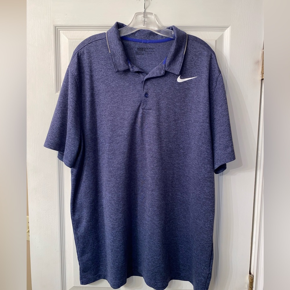 Nike Golf men’s polo size XXL standard fit. Dry fit.